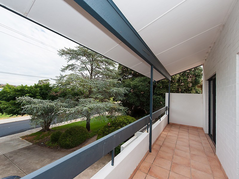 75 Dean Road, Bateman WA 6150