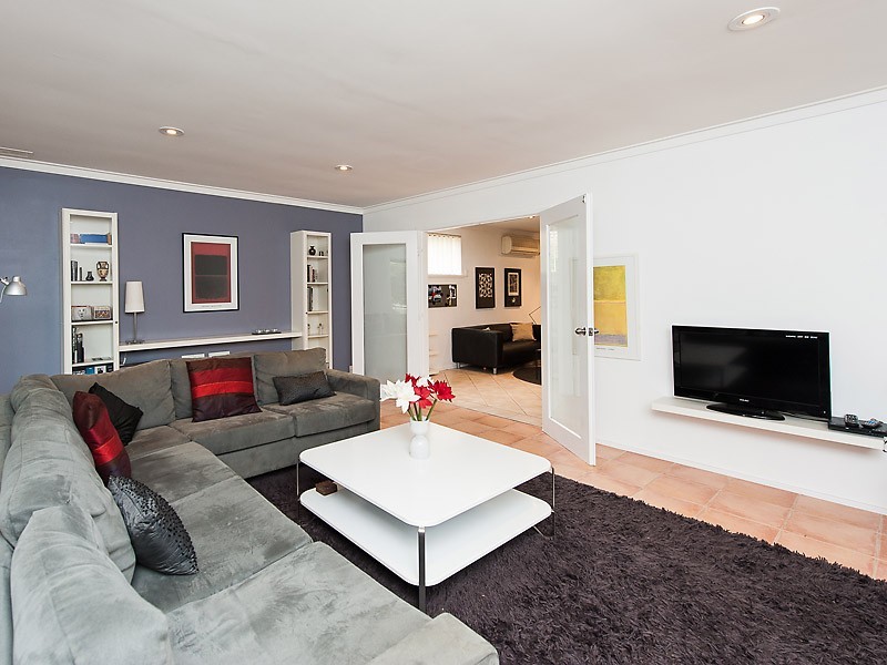 75 Dean Road, Bateman WA 6150