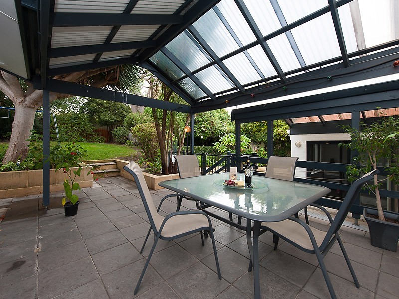 75 Dean Road, Bateman WA 6150