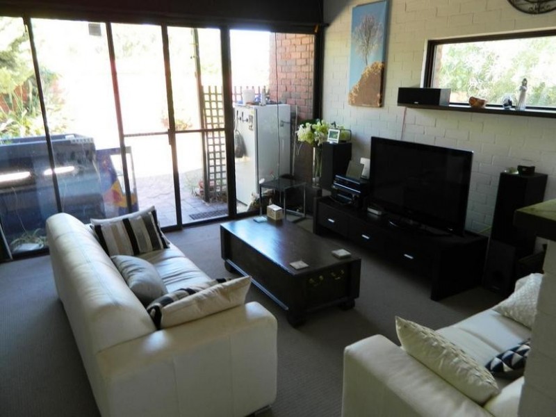 11 Hardy Street, Bull Creek WA 6149