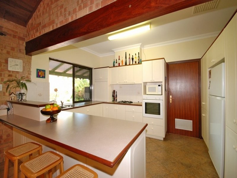 16 Maquire Way, Bull Creek WA 6149