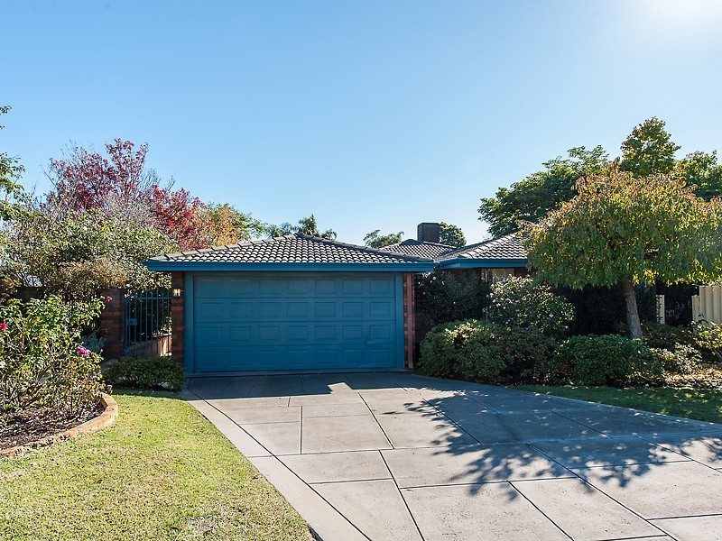 1 Cotton Crescent, Bull Creek WA 6149
