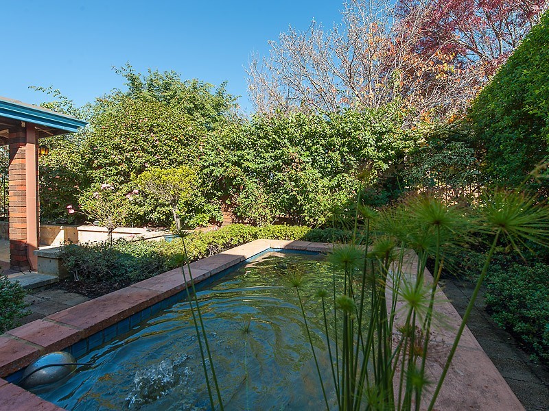 1 Cotton Crescent, Bull Creek WA 6149