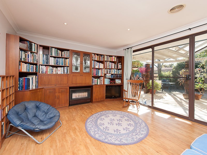 1 Cotton Crescent, Bull Creek WA 6149