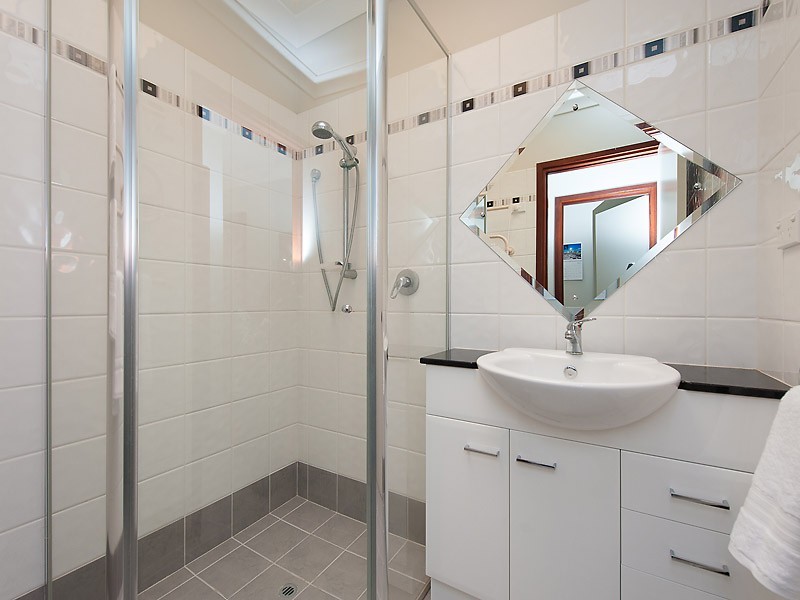 1 Cotton Crescent, Bull Creek WA 6149