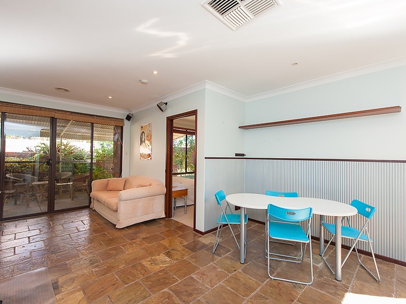 1 Cotton Crescent, Bull Creek WA 6149