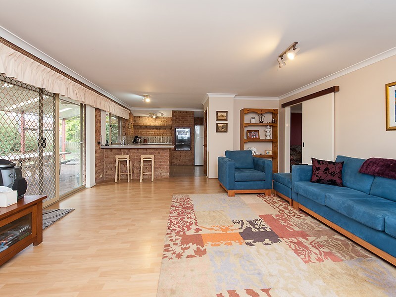 25 Ramsdale Loop, Leeming WA 6149