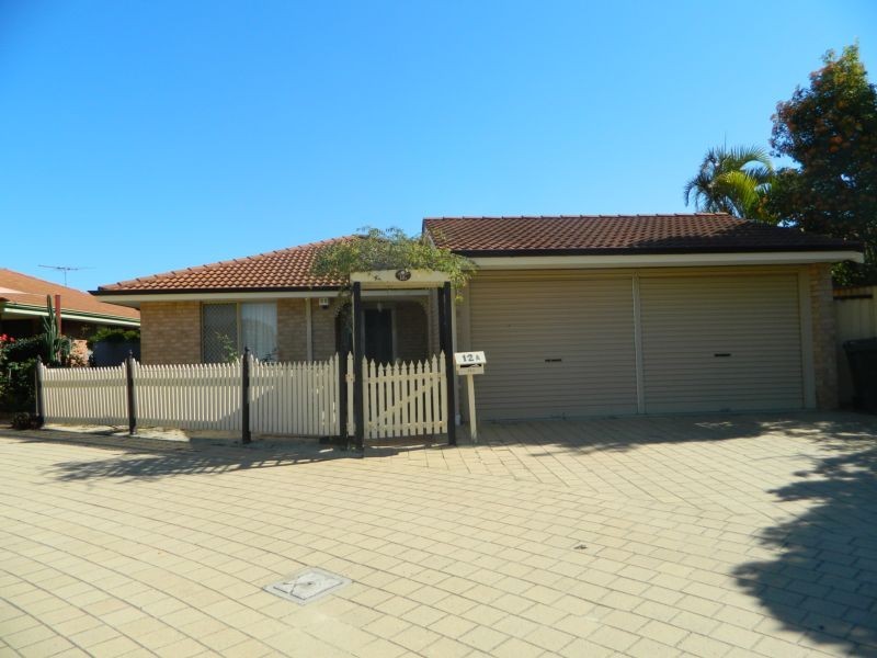 12A Westgate Court, Leeming WA 6149