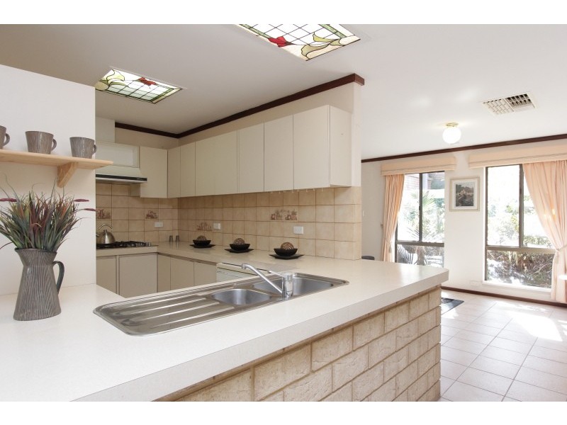 5 Reilly Court, Leeming WA 6149