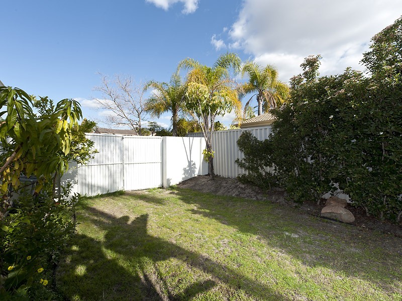 7 Sentinel Gardens, Leeming WA 6149