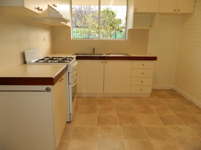 5 Adams Street, Bateman WA 6150