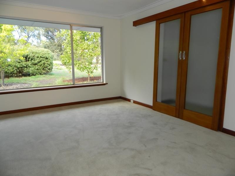 5 Adams Street, Bateman WA 6150