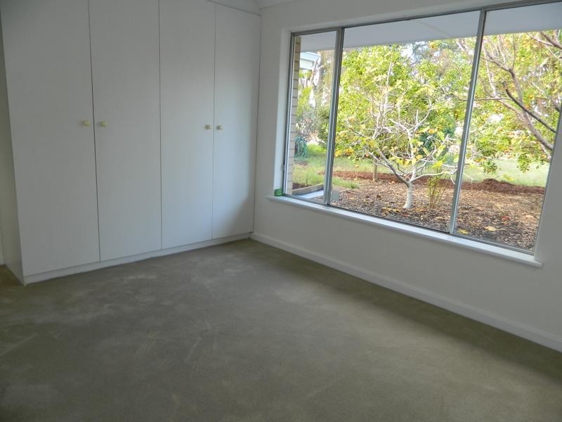 5 Adams Street, Bateman WA 6150