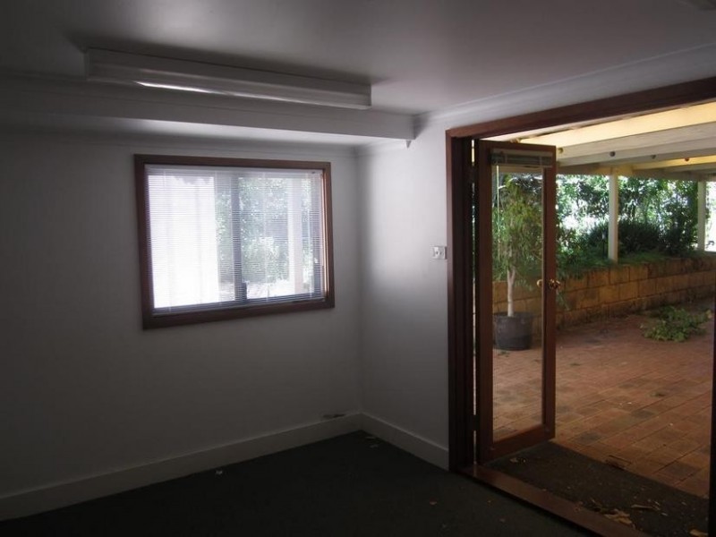 1 Hassell Crescent, Bull Creek WA 6149