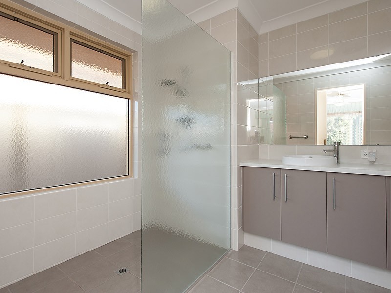 63 Sylvan Crescent, Leeming WA 6149