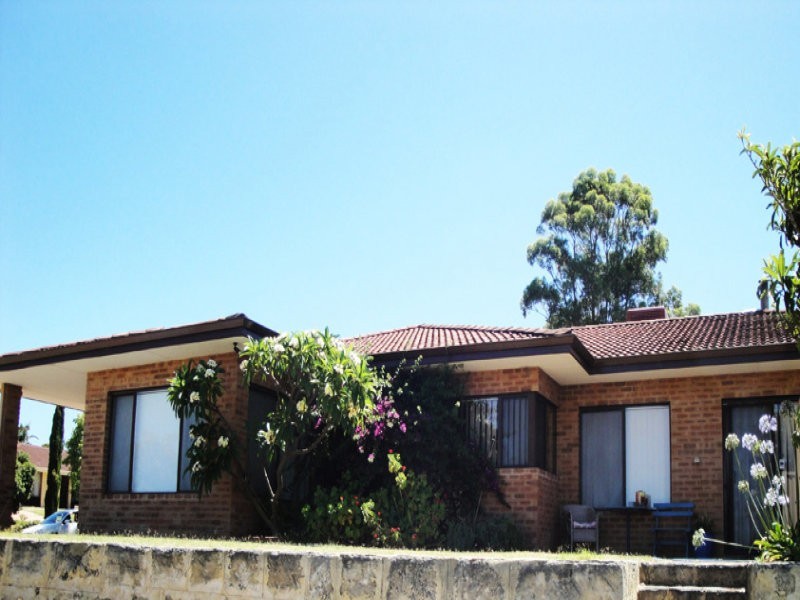 2 Masefield Avenue, North Lake WA 6163