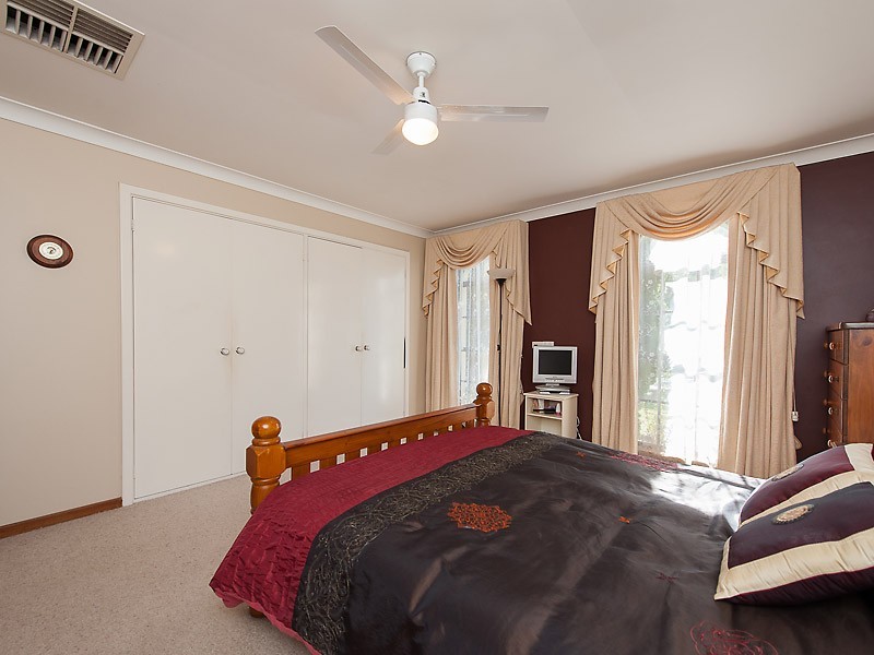 13 Bastion Court, Willetton WA 6155