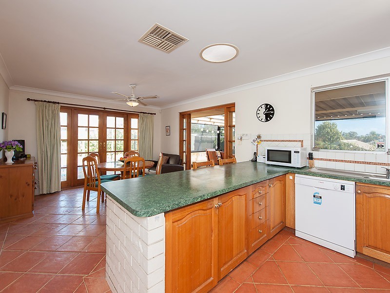 13 Bastion Court, Willetton WA 6155