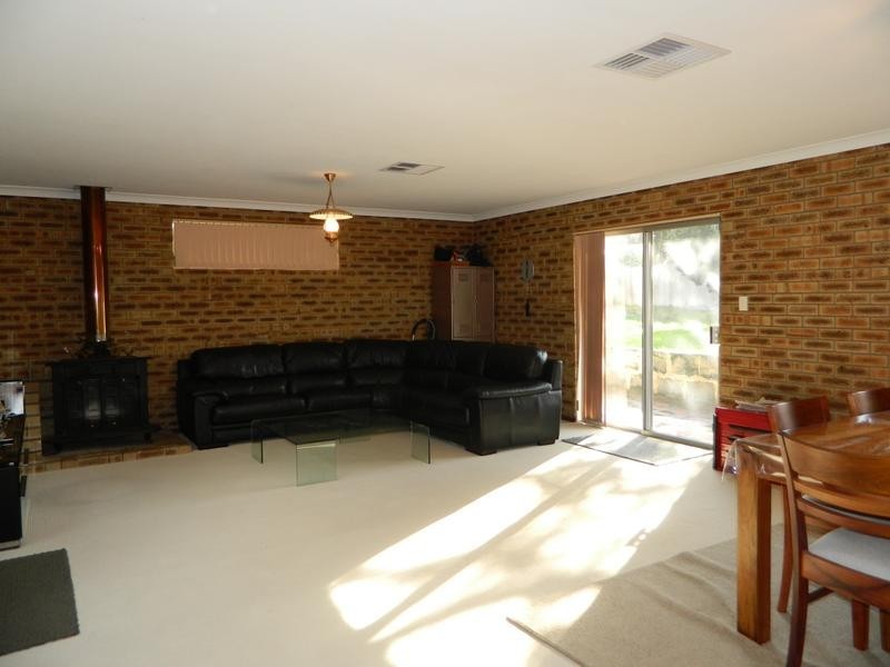 2 Endeavour Avenue, Bull Creek WA 6149