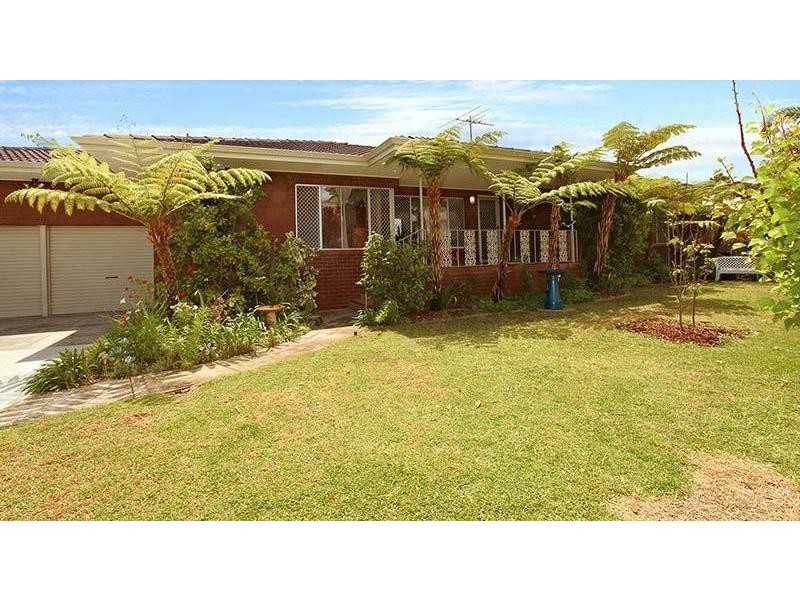 4 Gough Place, Booragoon WA 6154