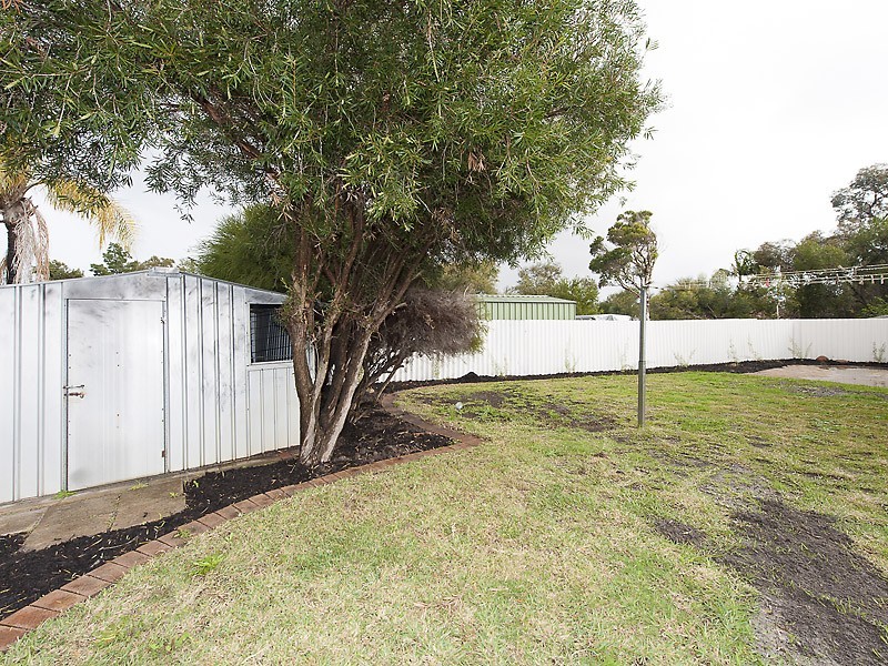 11 Fabian Close, Willetton WA 6155
