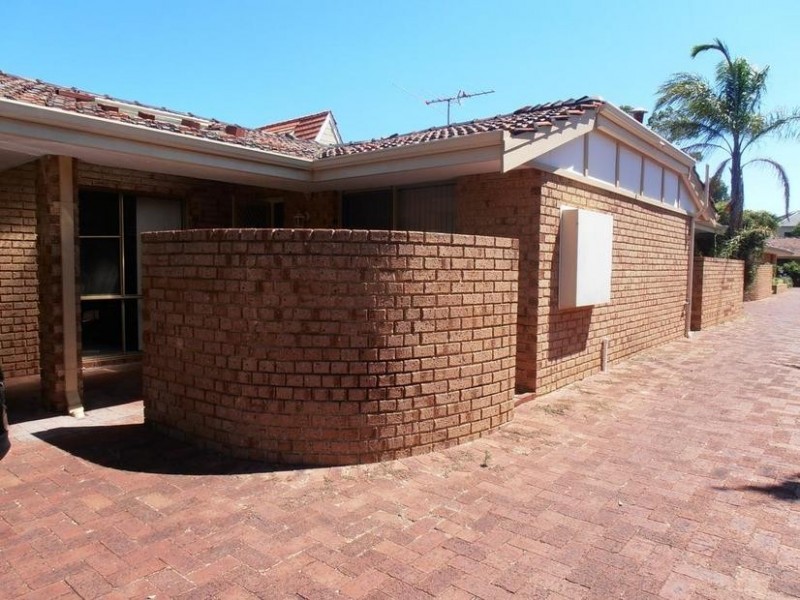 1/64 Tweeddale Road, Applecross WA 6153