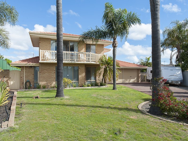 4 Penno Court, Leeming WA 6149