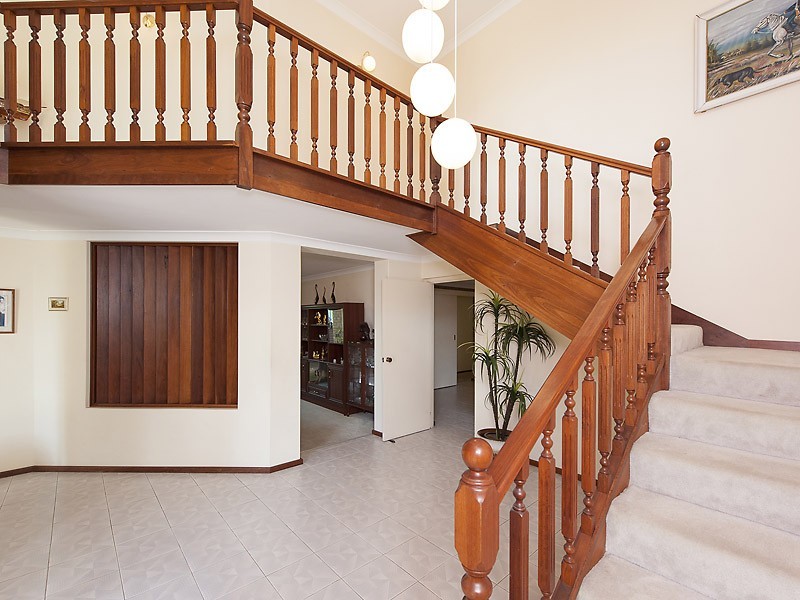 4 Penno Court, Leeming WA 6149