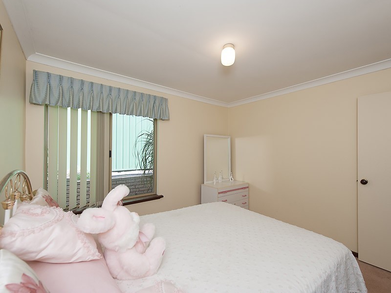 4 Penno Court, Leeming WA 6149