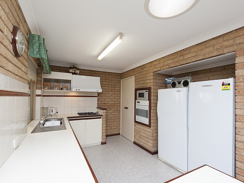 4 Penno Court, Leeming WA 6149
