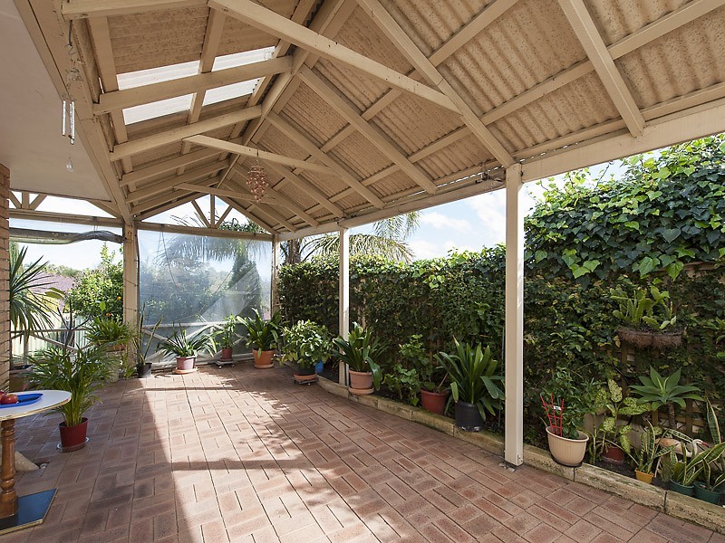 4 Penno Court, Leeming WA 6149