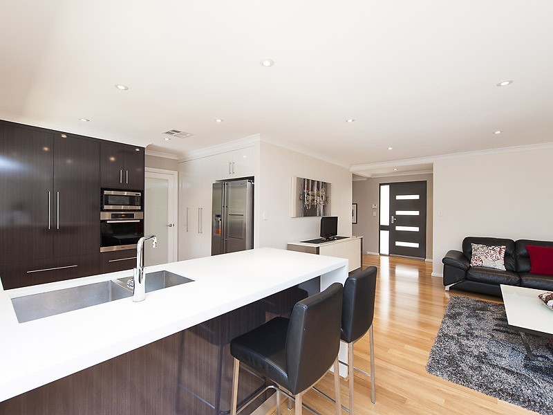 3 Clarke Way, Bateman WA 6150