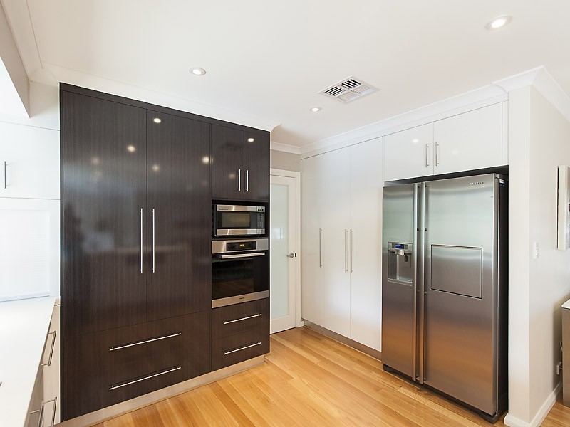 3 Clarke Way, Bateman WA 6150