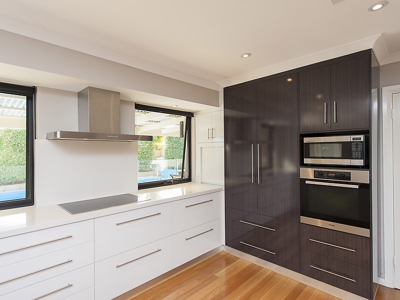 3 Clarke Way, Bateman WA 6150