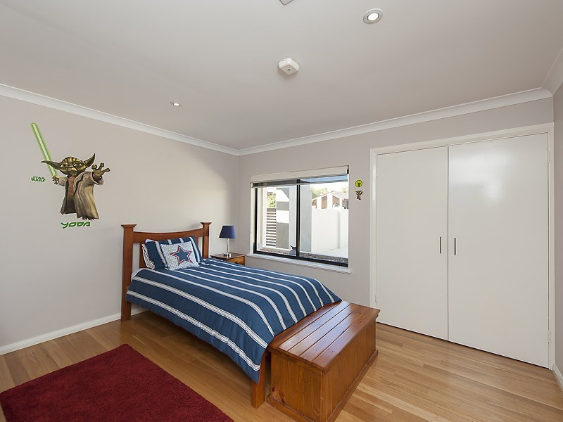 3 Clarke Way, Bateman WA 6150