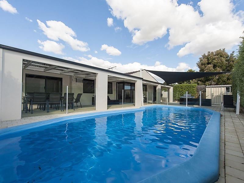 3 Clarke Way, Bateman WA 6150