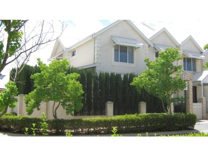 8 Tallow Tree Crescent, Subiaco WA 6008