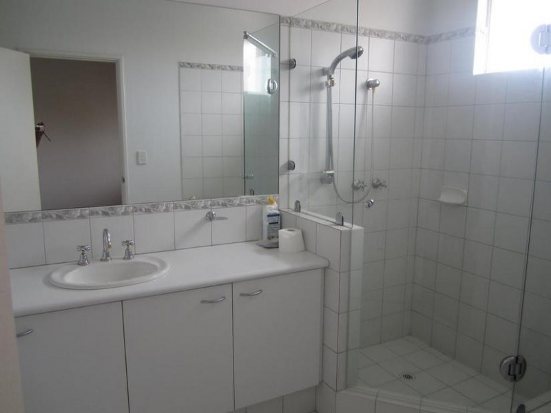 8 Tallow Tree Crescent, Subiaco WA 6008