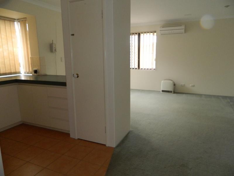 5 Donaldson Street, Queens Park WA 6107