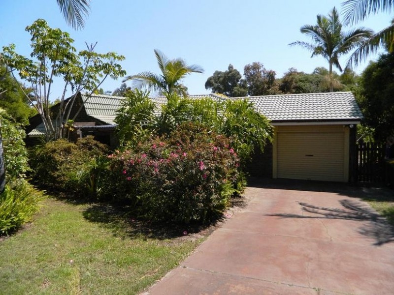 13 Hewison Street, Leeming WA 6149