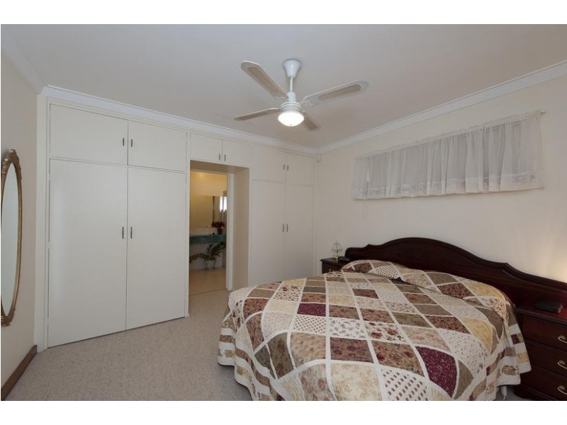 11 Bartling Crescent, Bateman WA 6150