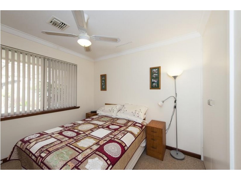 11 Bartling Crescent, Bateman WA 6150