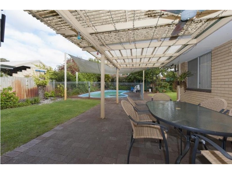 11 Bartling Crescent, Bateman WA 6150