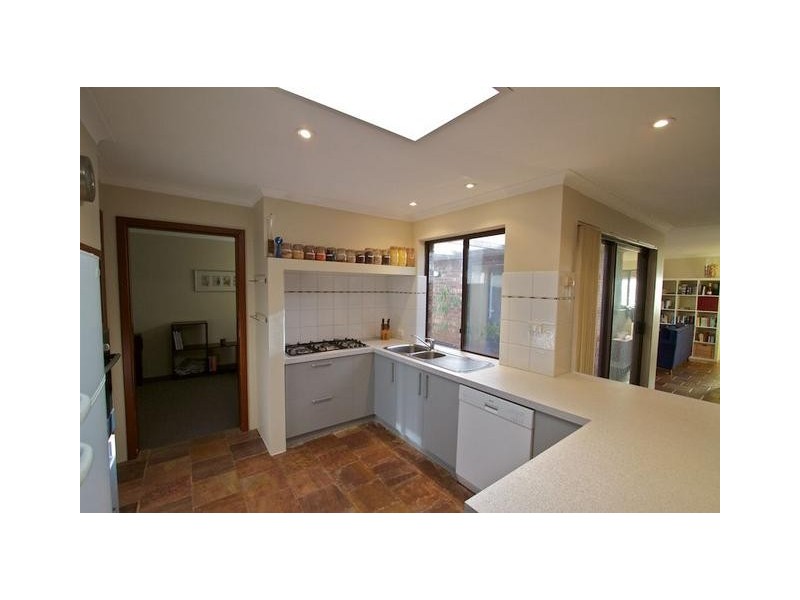 13 Wethered Street, Leeming WA 6149