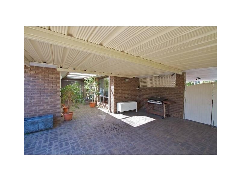 13 Wethered Street, Leeming WA 6149