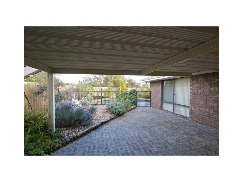 13 Wethered Street, Leeming WA 6149