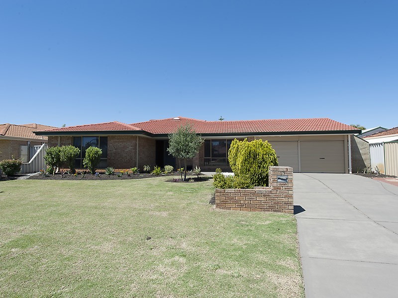 17 Curran Place, Leeming WA 6149