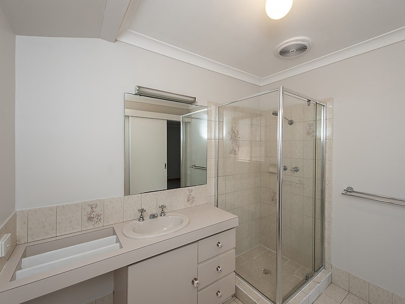 17 Curran Place, Leeming WA 6149