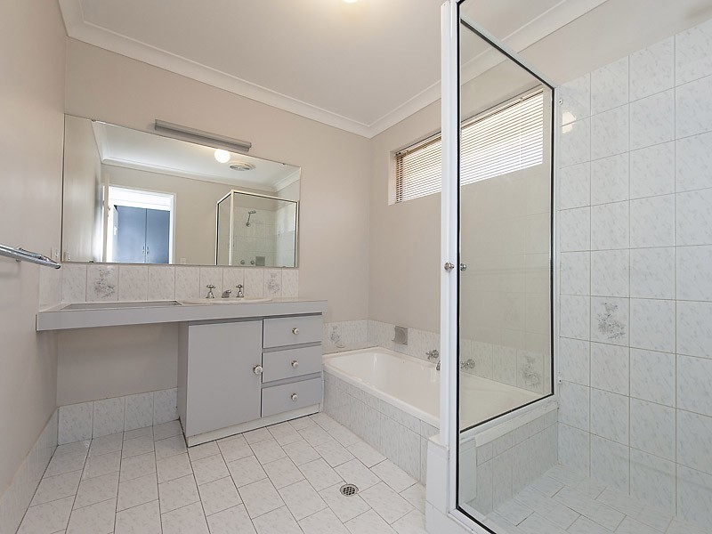 17 Curran Place, Leeming WA 6149