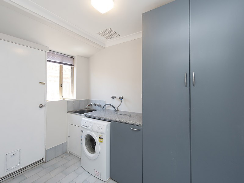 17 Curran Place, Leeming WA 6149